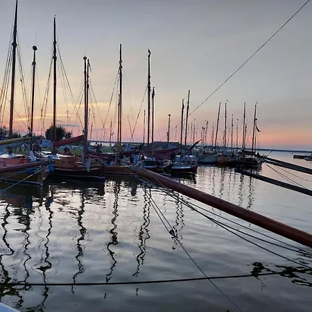 Luxushaus Bodden Mit Sauna Дом отдыха Fuhlendorf (Mecklenburg-Vorpommern)
